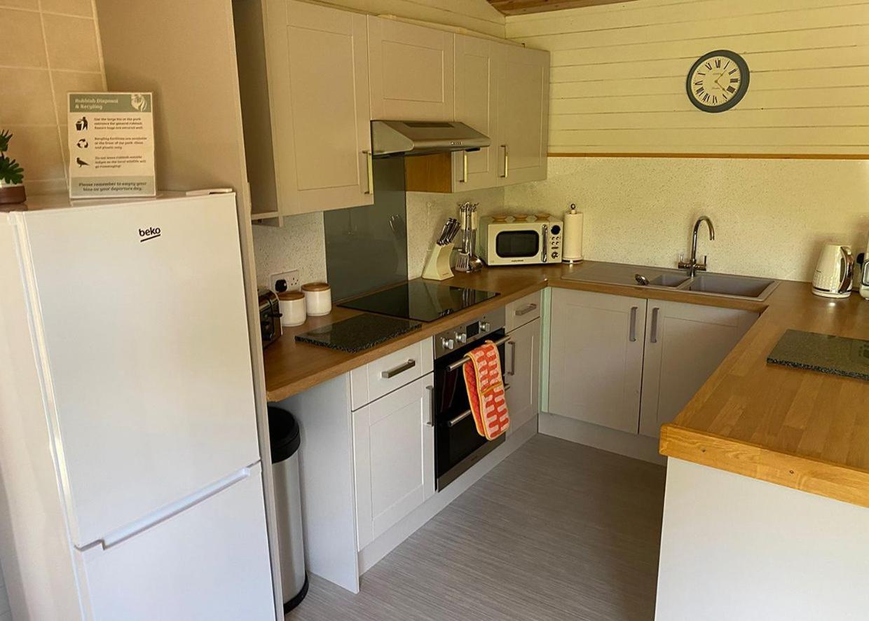 Ivyleaf Combe Lodges Stratton  Luaran gambar