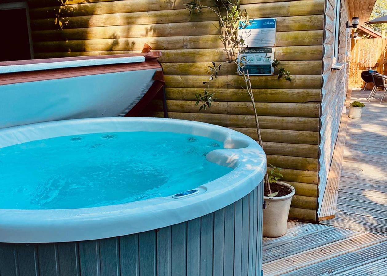 Ivyleaf Combe Lodges Stratton  Luaran gambar